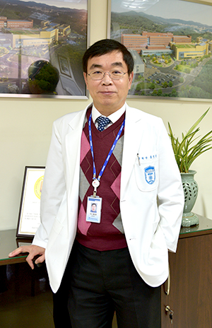 홍영준 병원장 사진