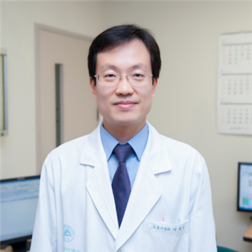 [Tuberc Respir Dis (Seoul).] The Effects of Simultaneous Pulmonary Rehabilitation during Thoracic Radiotherapy in the Treatment of Malignant Diseases 