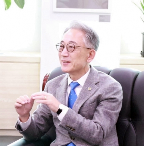 <span class=line1>대구경북첨단의료산업진흥재단</span><br>박구선 이사장