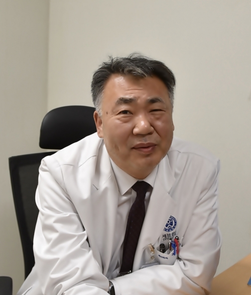 대한핵의학회 유영훈 회장
정밀의료 시대, 진단과 치료를 잇는 핵의학의 진화
테라노스틱스와 AI 융합으로 다시 도약을 모색하는 대한핵의학회